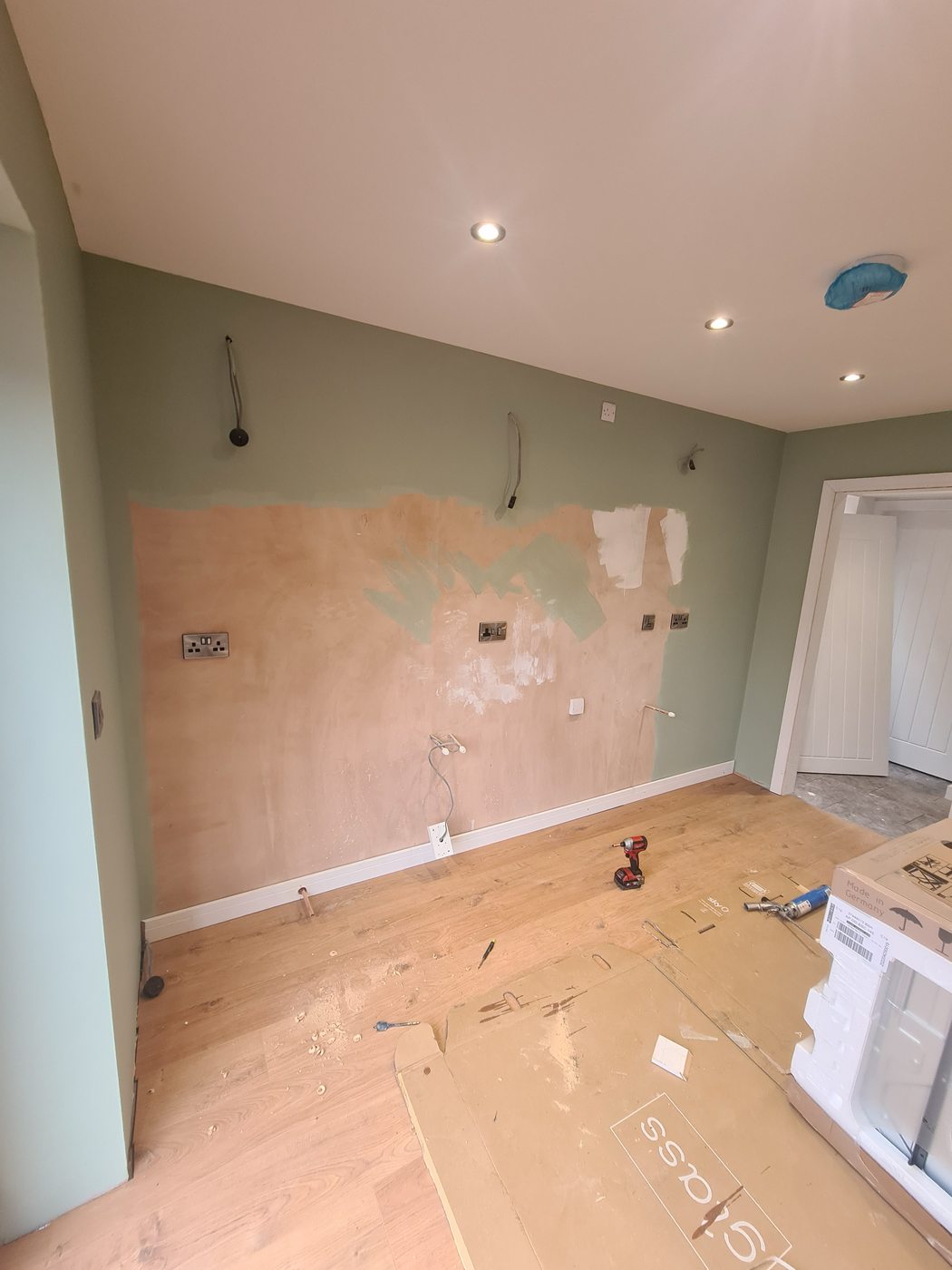 Electrics first-fixed, appliance positions set