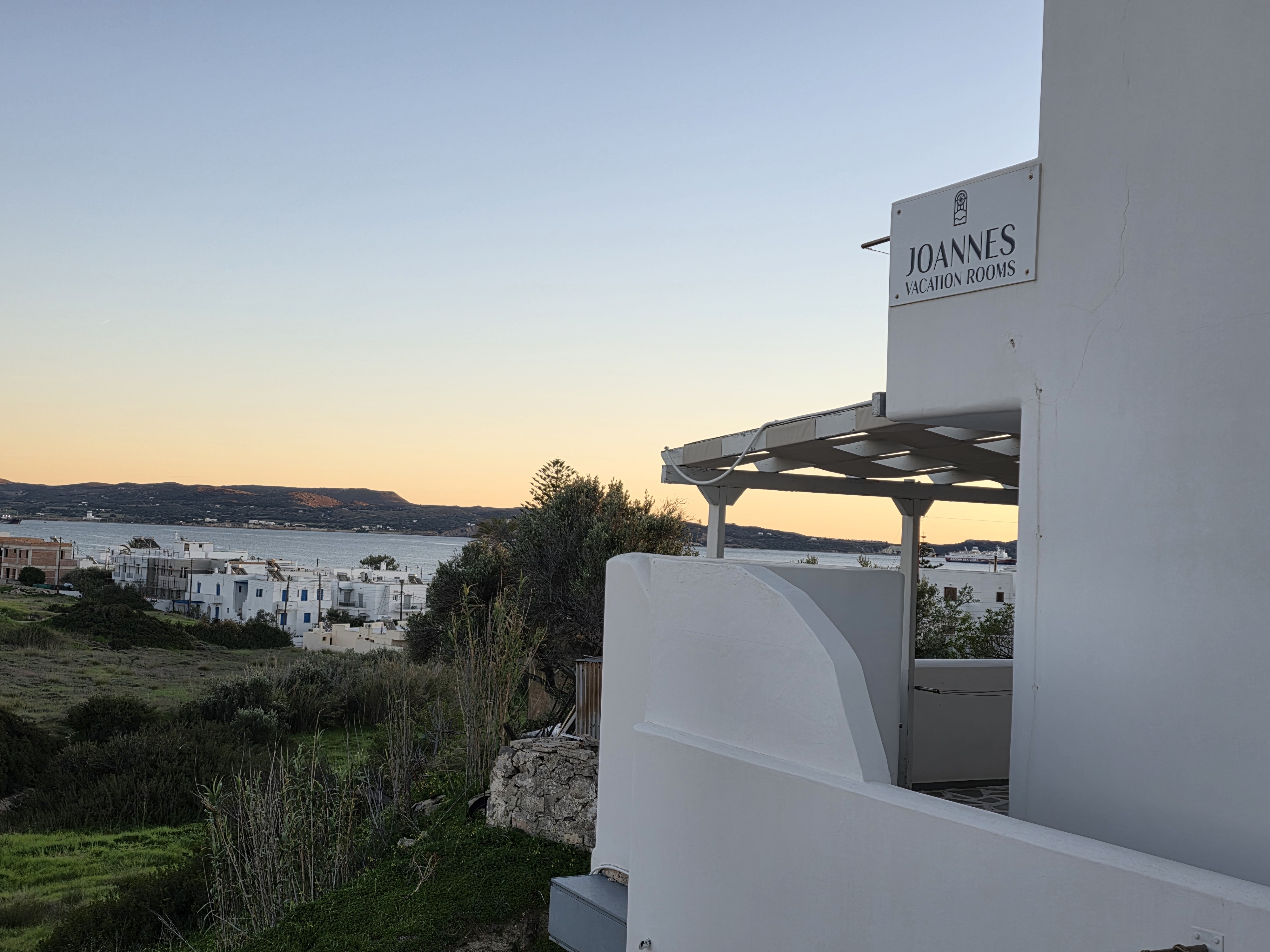 Joannes Vacation Rooms with sunset sea view in Milos
