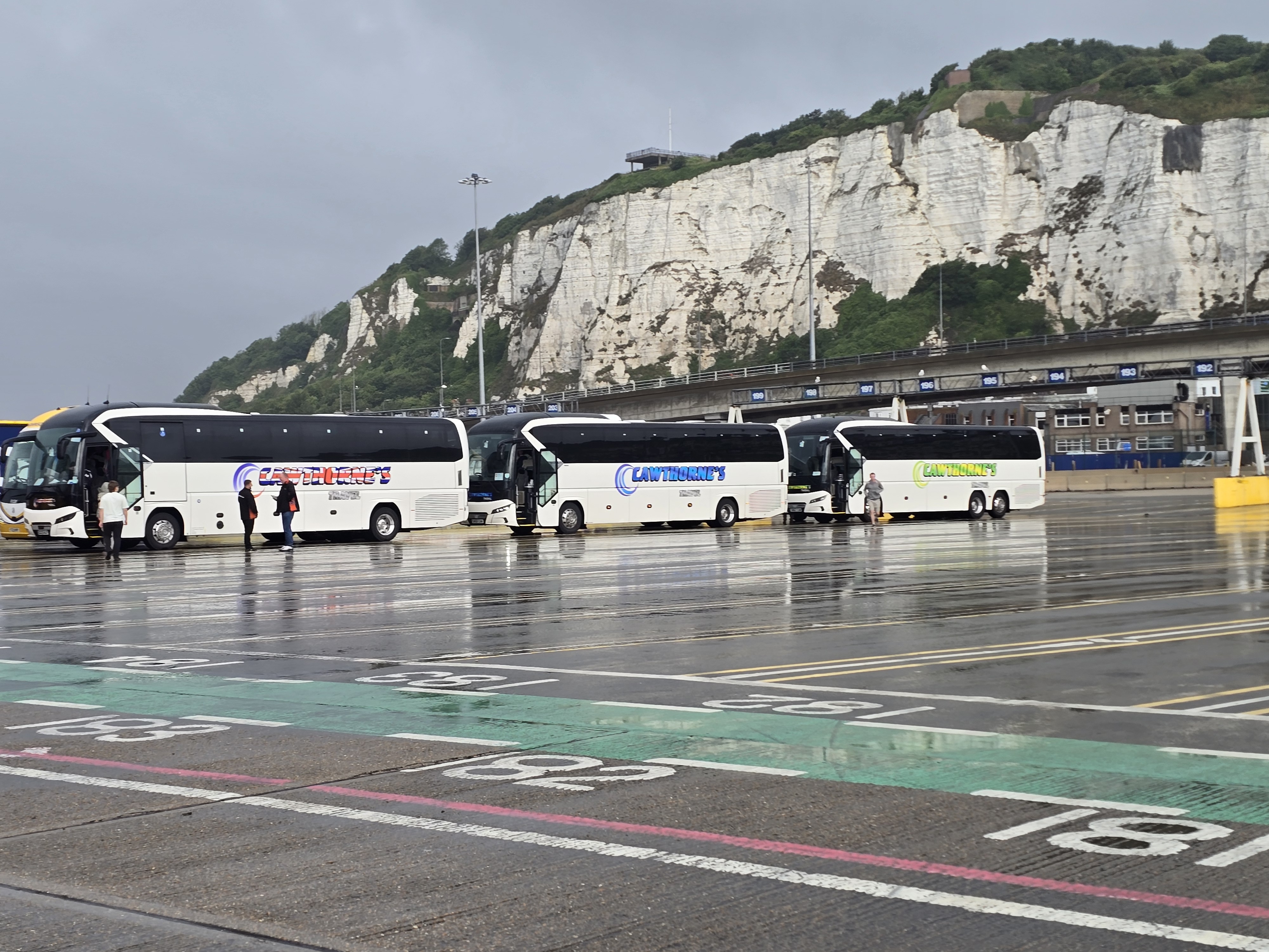 Gold Crest coaches at Dover