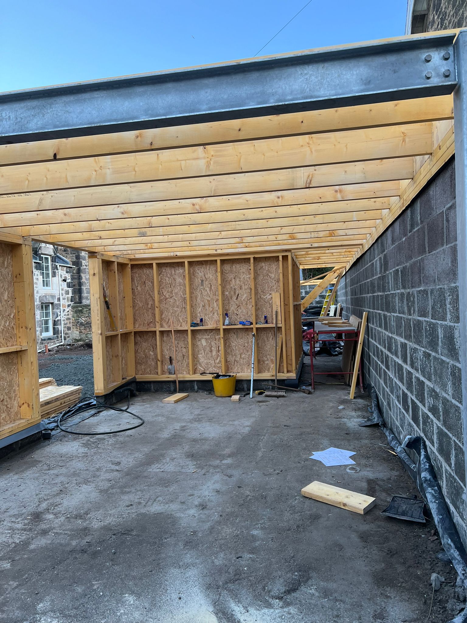 Extension timber frame with steel beam