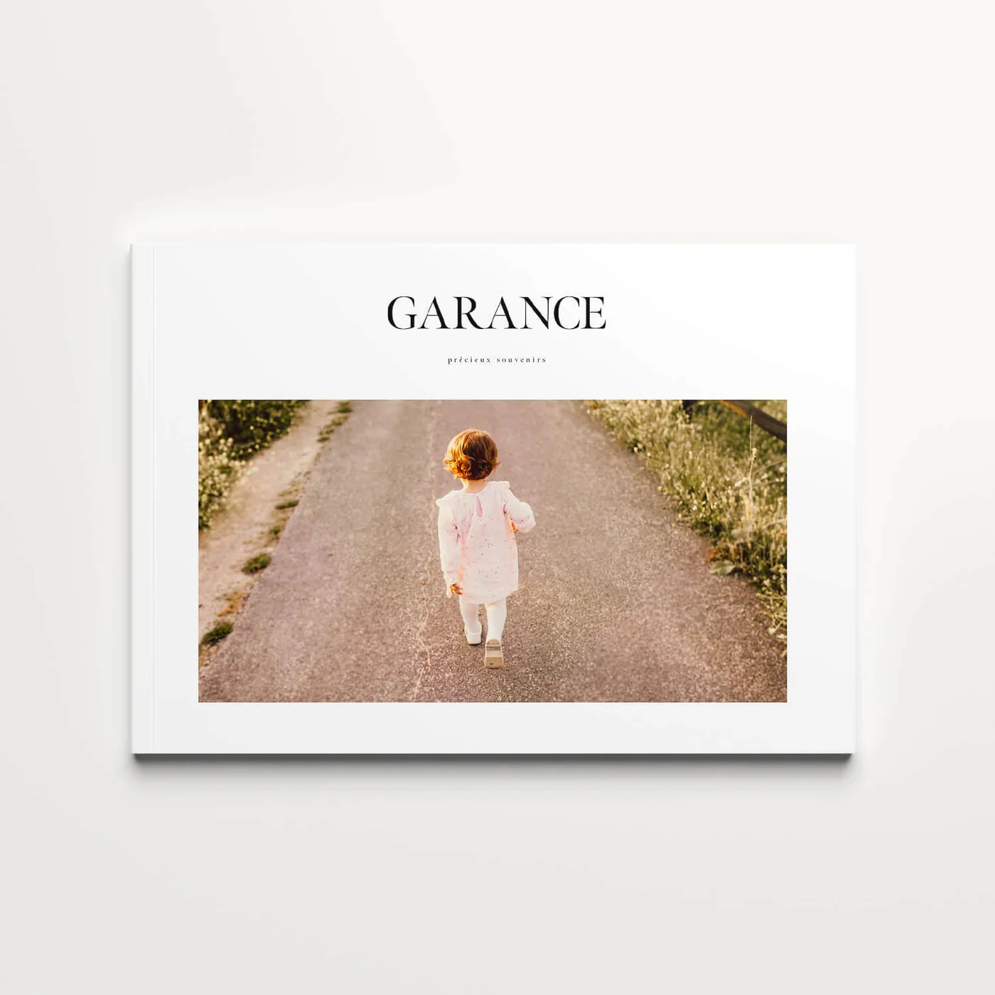 Elegant Softcover — capa paisagem design Garance, criança