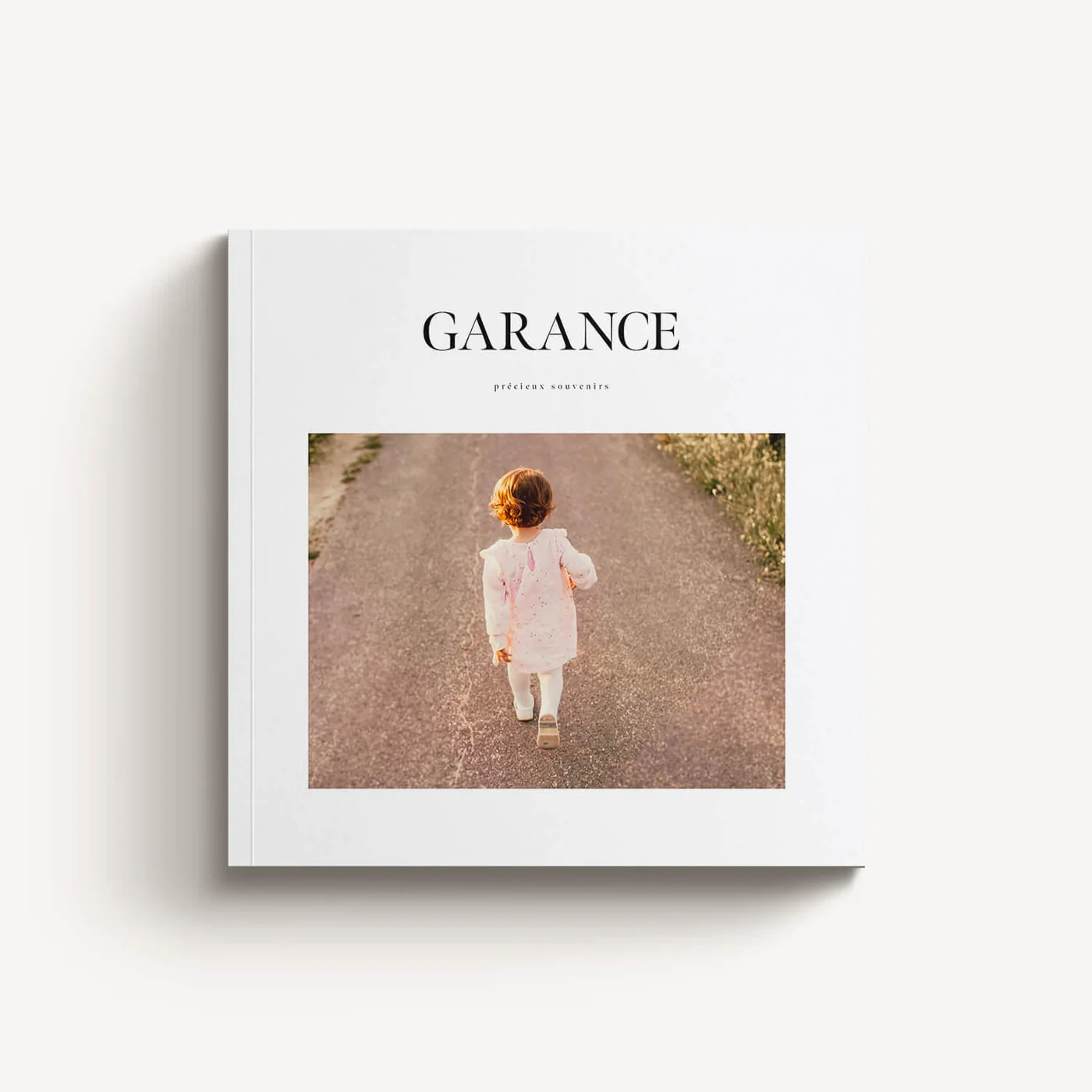 Elegant Softcover — capa quadrada design Garance, criança