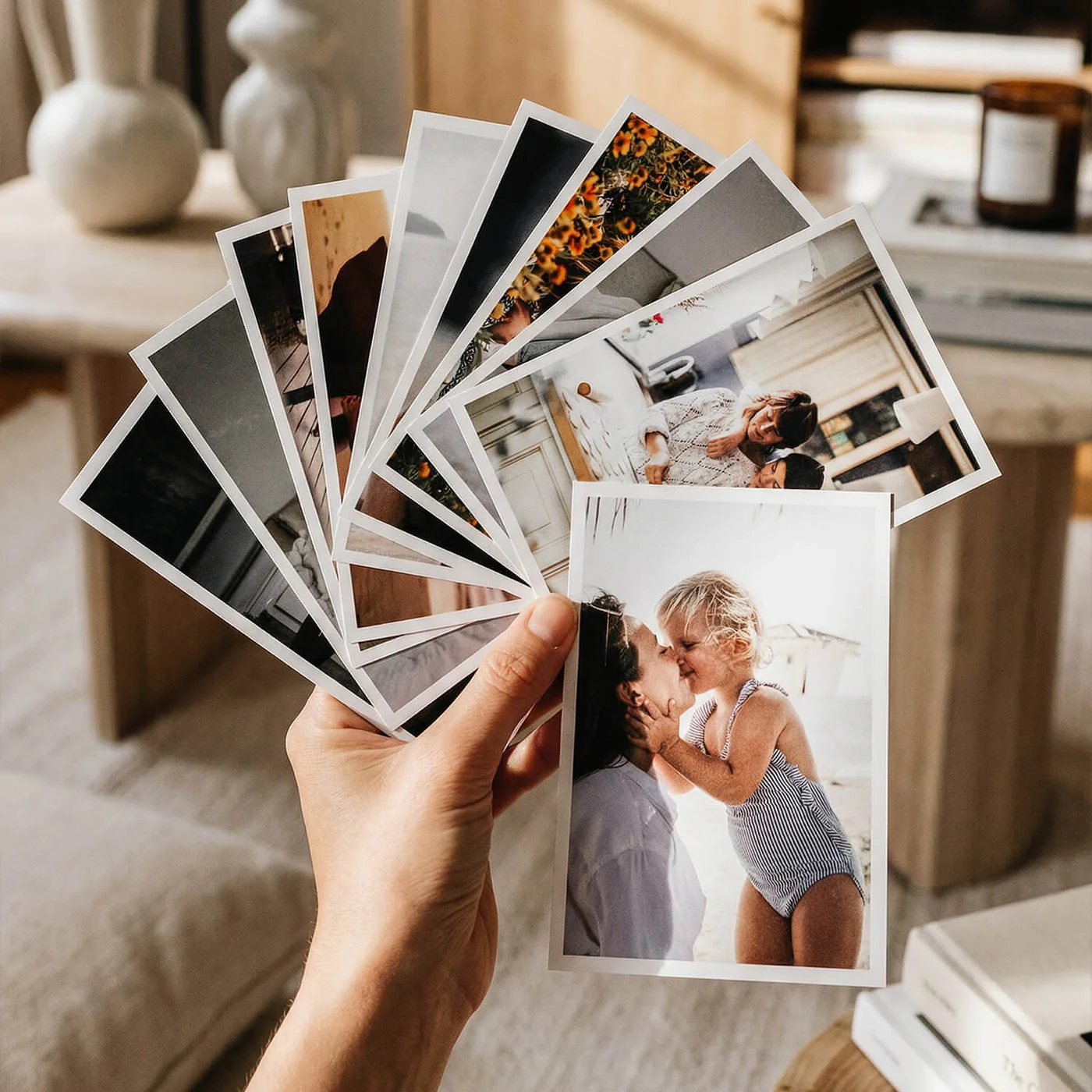 Classic Print Set — leque de impressões 10×15 cm seguro na mão
