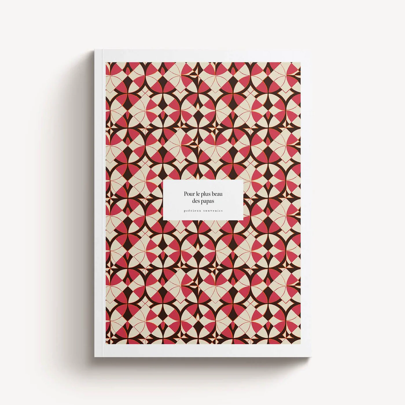 Rosette Softcover — capa retrato com padrão geométrico vermelho e preto