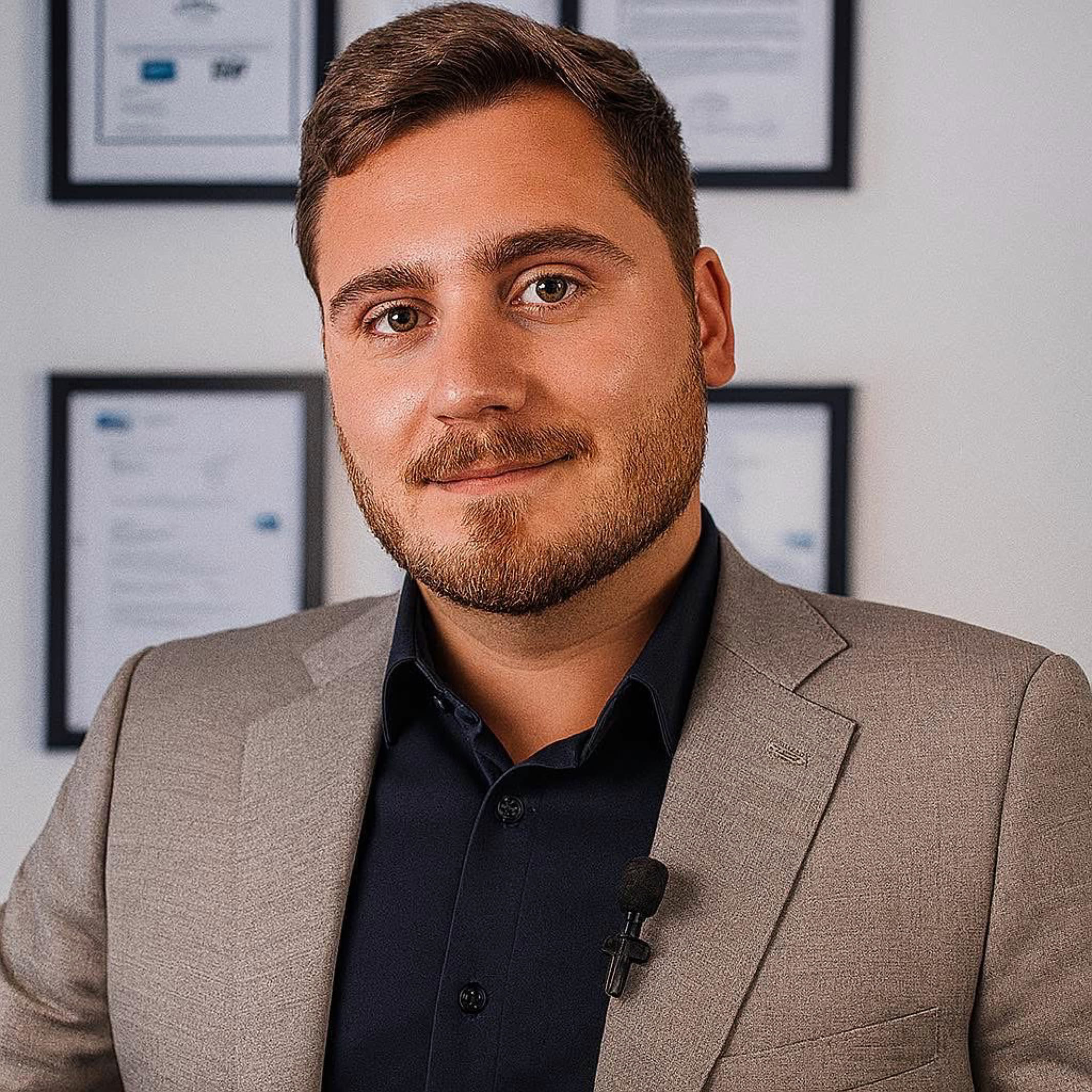 Lucas Grabarits - Versicherungsmakler