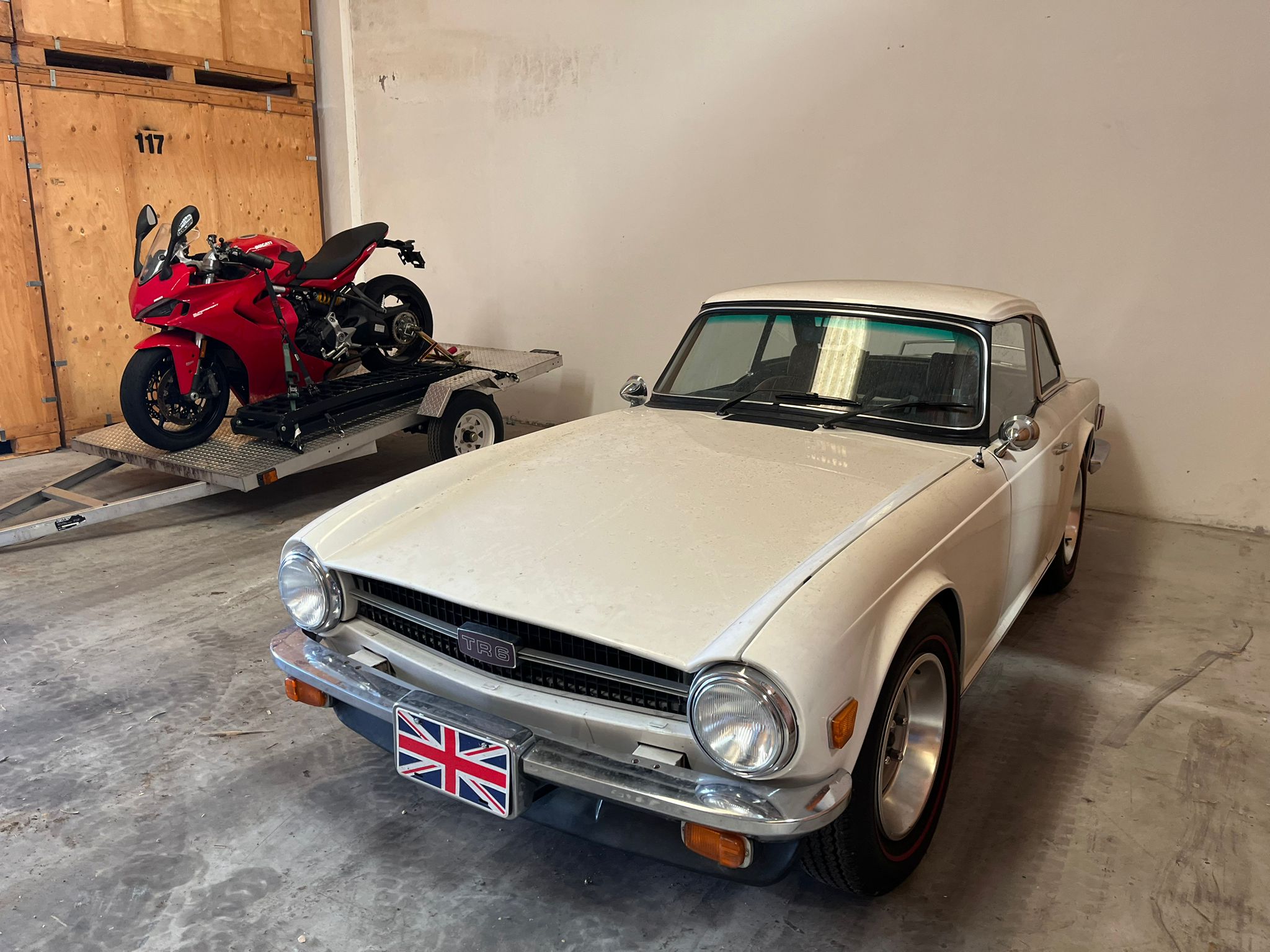 Vehicle storage - classic car and motorcycle