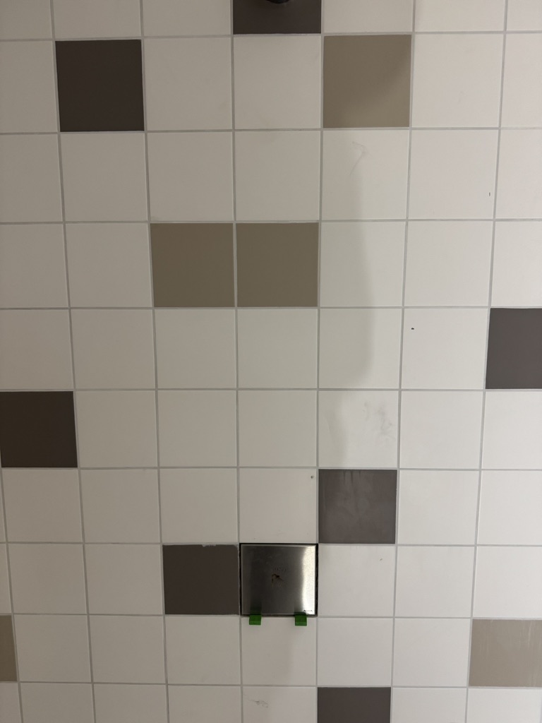 Gymzaal Willibrordusstraat douches