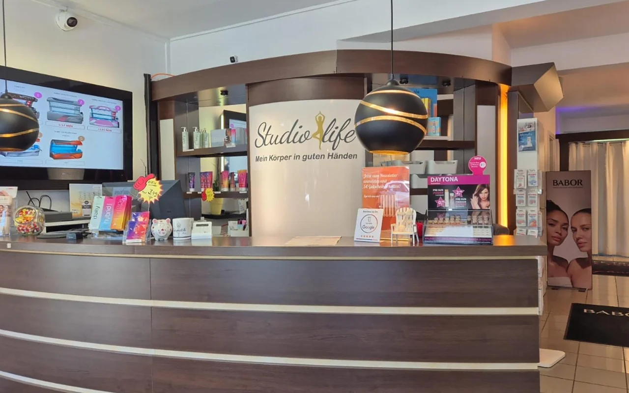 Empfang Studio4life Köln