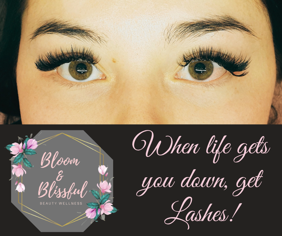 Dramatic full volume lash extensions with beautiful fan and curl by Emmie