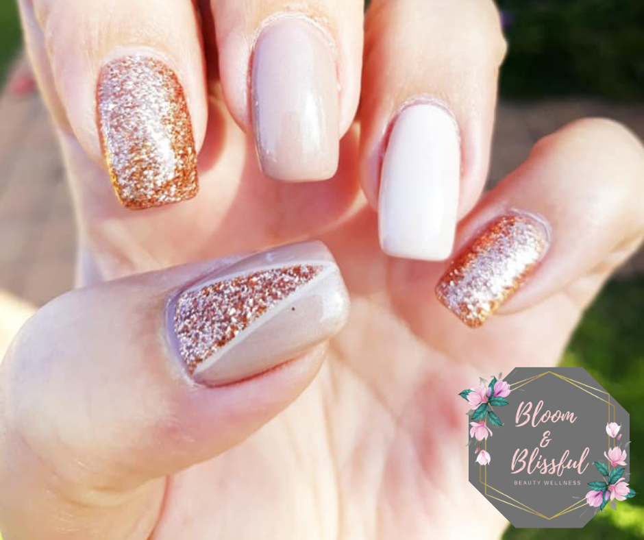 White and grey nails with rose gold glitter diagonal accent by Emmie