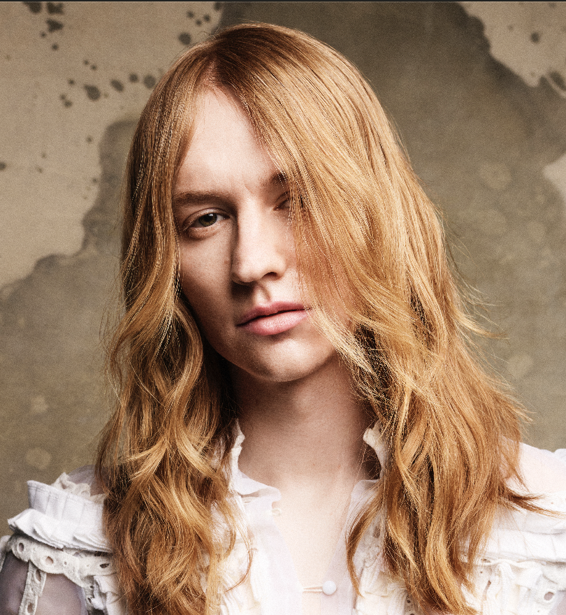 Long blonde waves