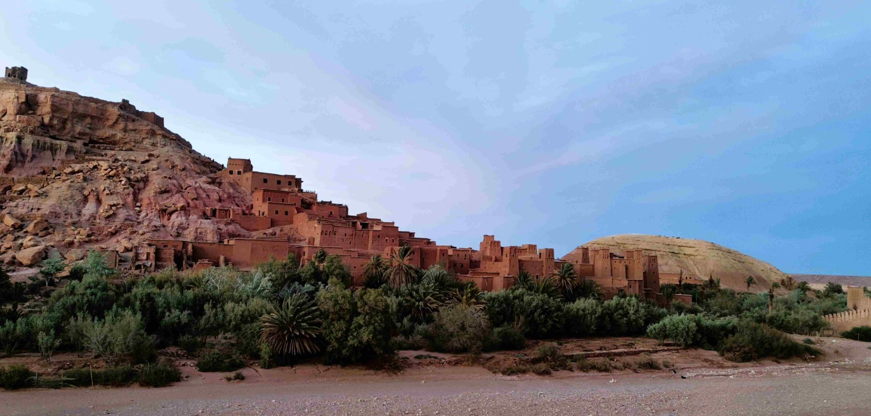 Ait Benhaddou – Panoramablick auf die UNESCO-Lehmstadt in Marokko