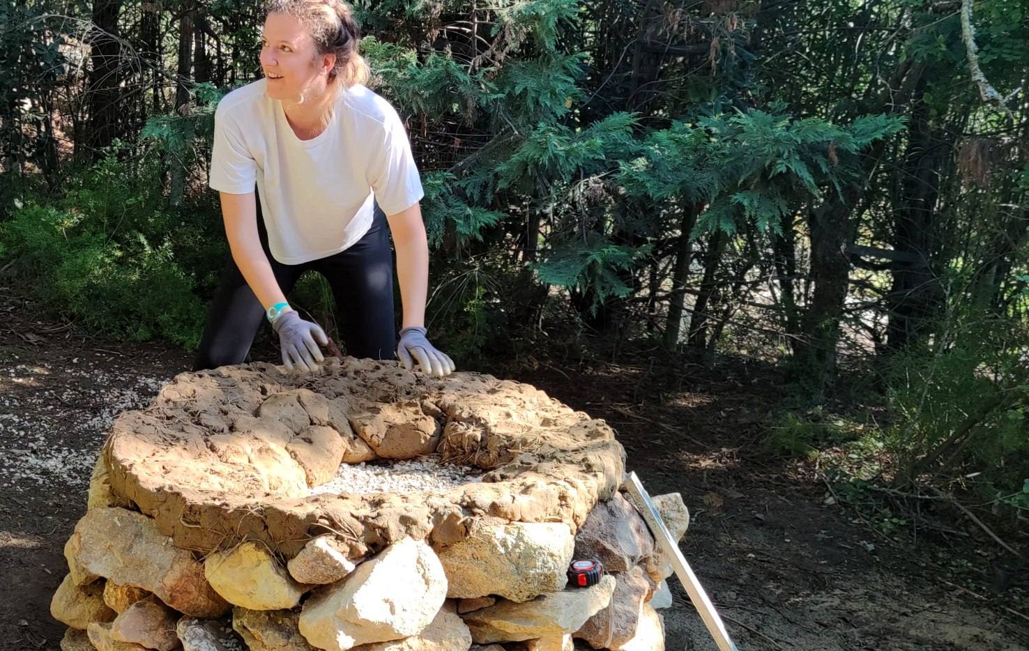 Hannah Stohr – Gründerin von Earth to Wall, Ingenieurin und Lehmbau-Expertin