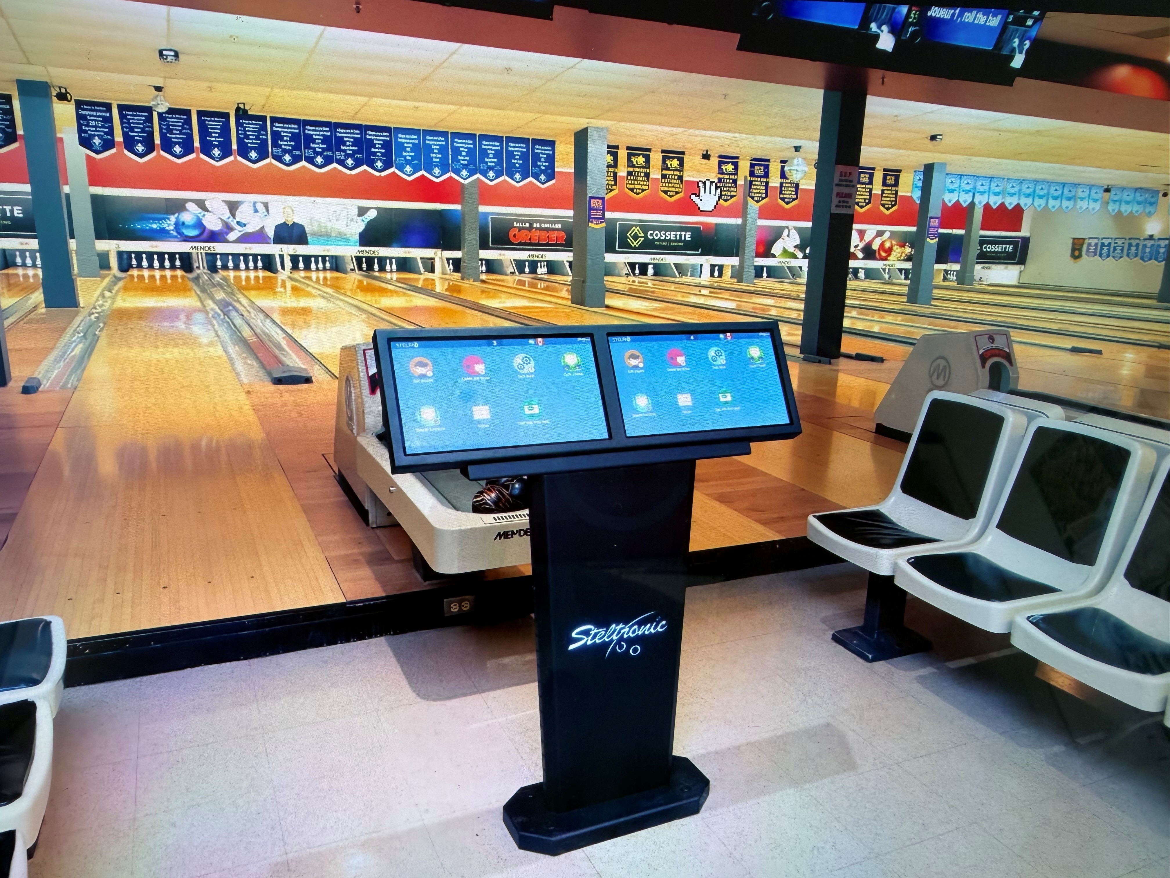 Steltronic Stelpad console installed at bowling lane approach — Bowl-Easy European installation