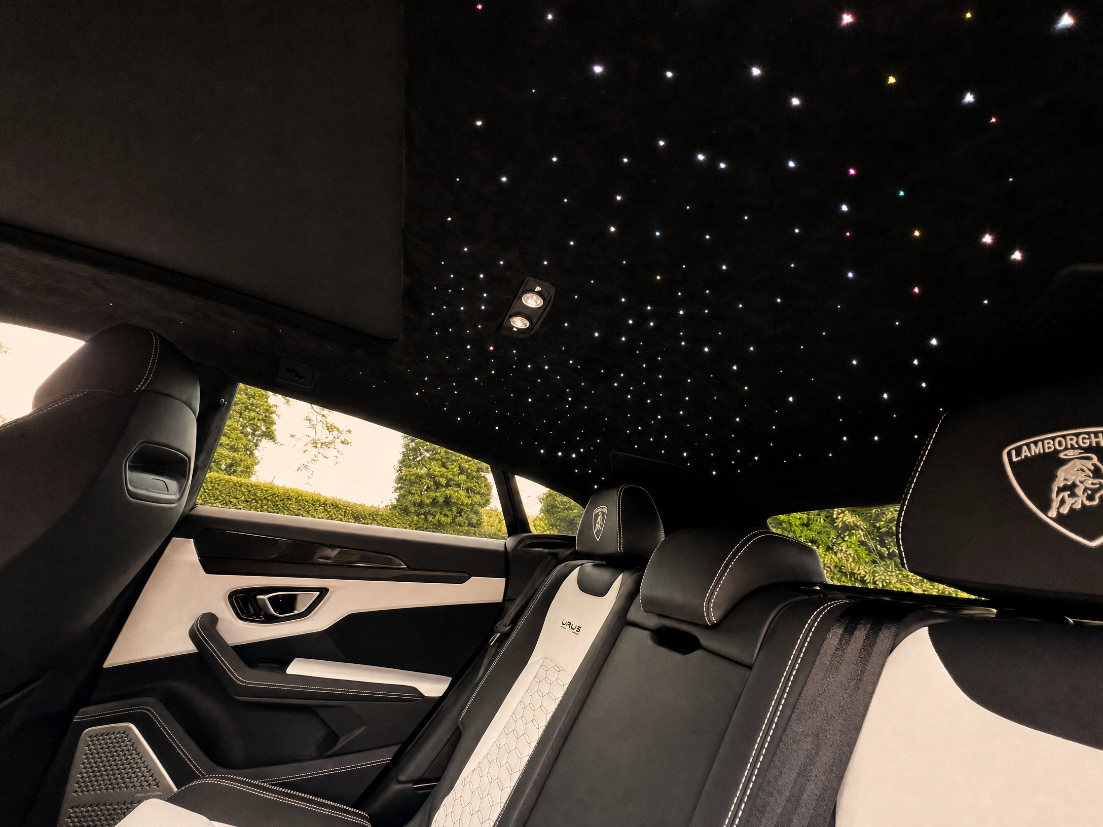 Lamborghini Urus — Alcantara starlight headliner