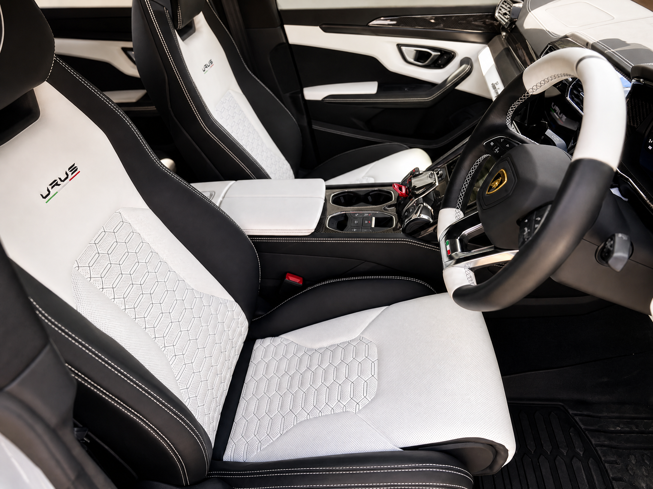 Lamborghini Urus — driver's cockpit and steering wheel