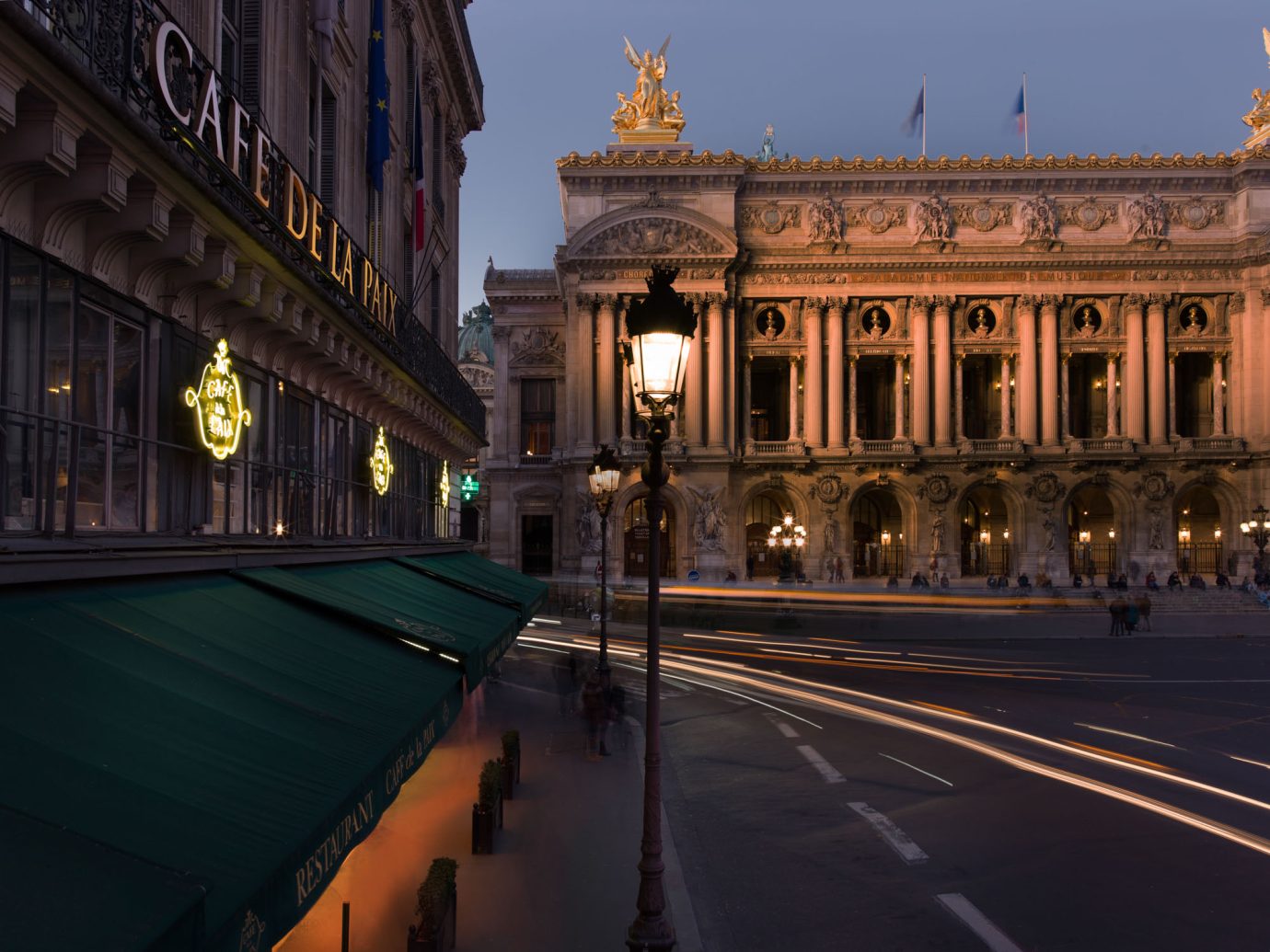 Café de la Paix, face à l’Opéra Garnier