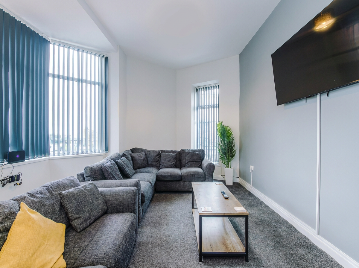 Living & Dining Area