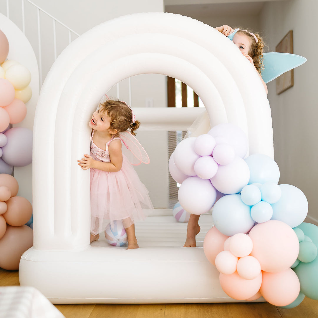 Opblaasbare boog kinderevenement pastel ballonnen