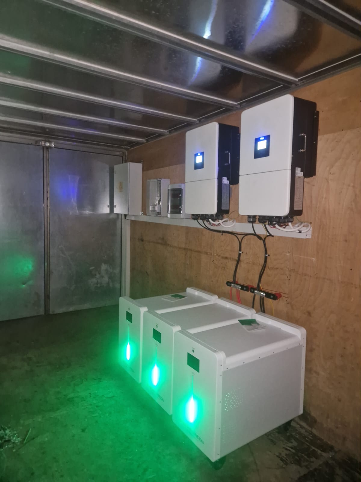 Sistem PV 40kW cu stocare BasenGreen 90kWh si invertoare Deye - Ighiu Alba