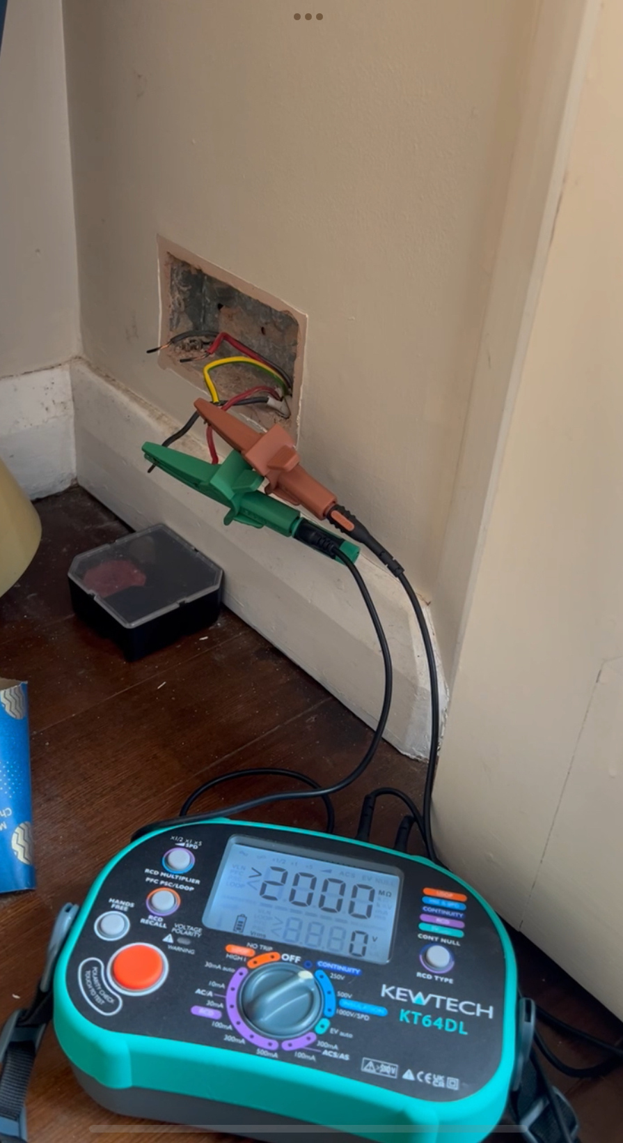 Kewtech KT64DL showing insulation resistance test result during EICR inspection, electrical testing Home Counties